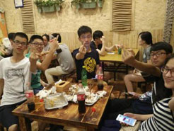 崇左烧烤加盟,学烧烤技术,开烧烤店多少钱疯狂烤翅加盟